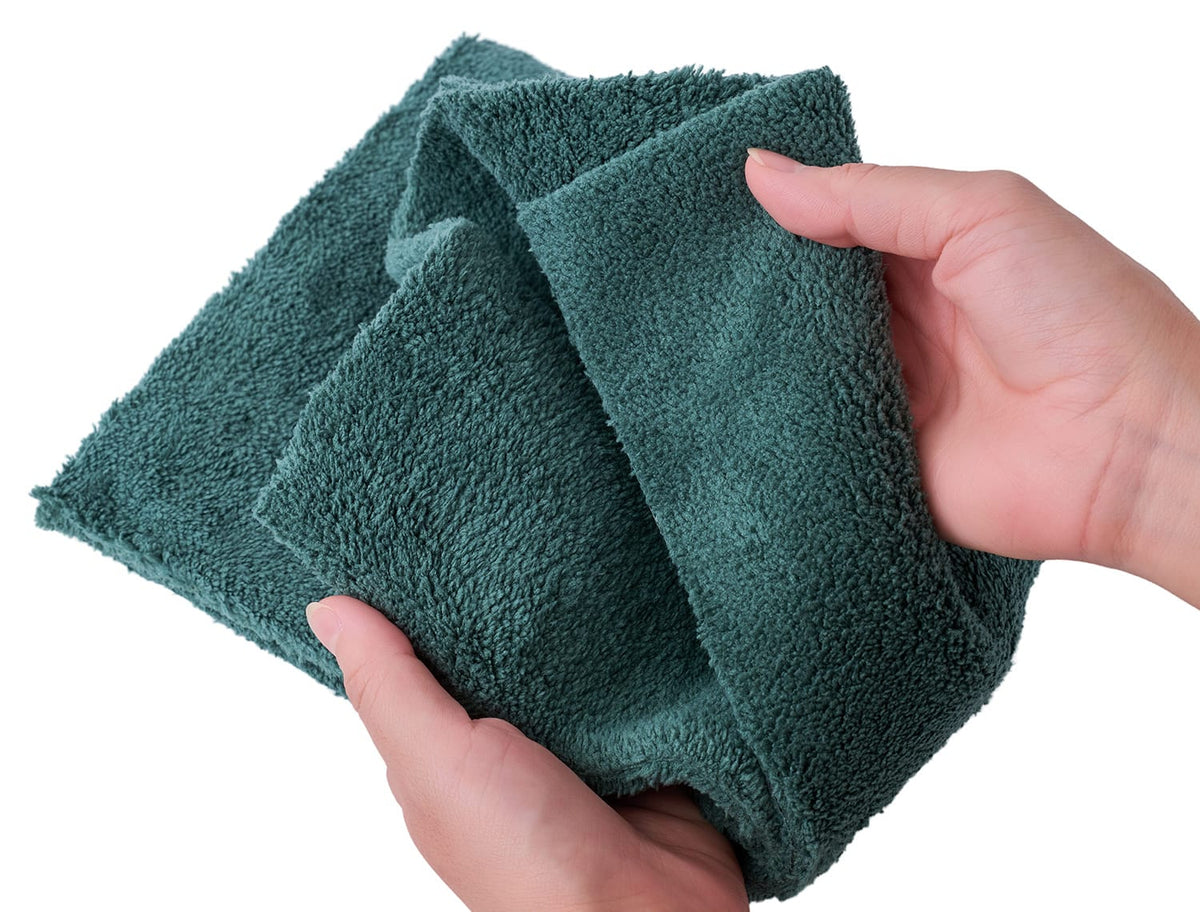 THE d'ELEGANCE TOWEL